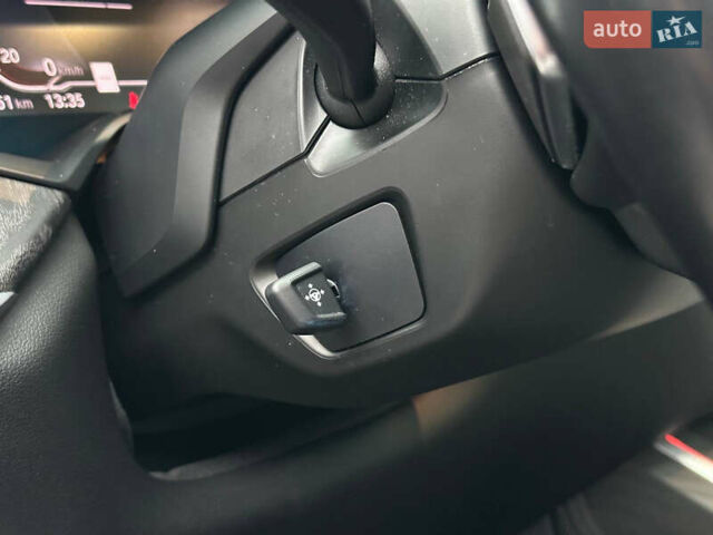 Серый БМВ X7, объемом двигателя 3 л и пробегом 90 тыс. км за 54900 $, фото 54 на Automoto.ua