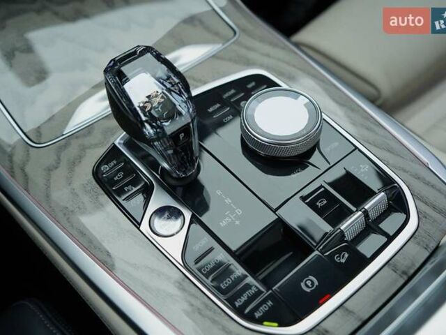 Серый БМВ X7, объемом двигателя 4.39 л и пробегом 118 тыс. км за 69999 $, фото 39 на Automoto.ua