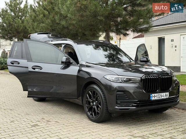 Серый БМВ X7, объемом двигателя 3 л и пробегом 148 тыс. км за 55000 $, фото 73 на Automoto.ua