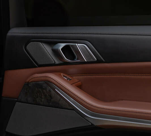 Серый БМВ X7, объемом двигателя 4.4 л и пробегом 78 тыс. км за 67500 $, фото 70 на Automoto.ua