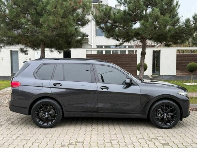 Серый БМВ X7, объемом двигателя 3 л и пробегом 140 тыс. км за 55000 $, фото 15 на Automoto.ua