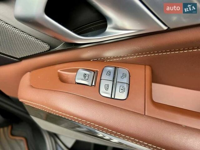 Серый БМВ X7, объемом двигателя 4.39 л и пробегом 128 тыс. км за 63000 $, фото 38 на Automoto.ua