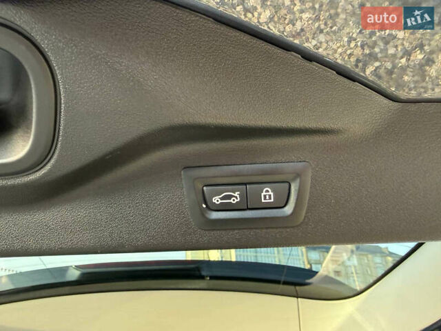 Серый БМВ X7, объемом двигателя 3 л и пробегом 147 тыс. км за 50900 $, фото 61 на Automoto.ua