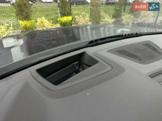 Серый БМВ X7, объемом двигателя 3 л и пробегом 90 тыс. км за 54900 $, фото 36 на Automoto.ua