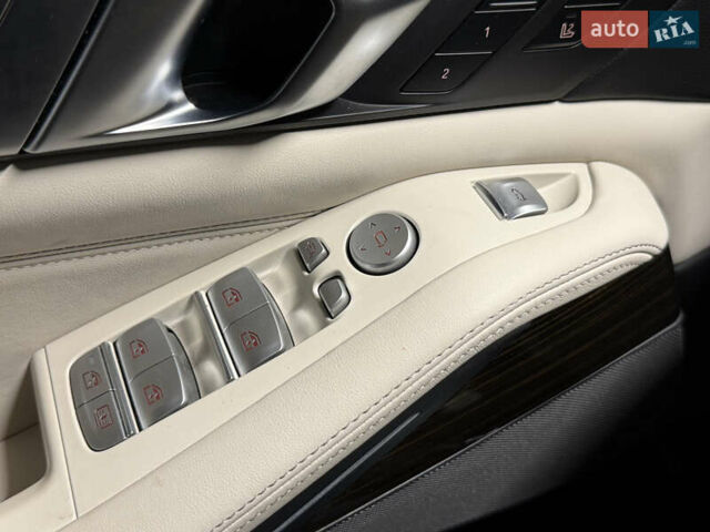 Серый БМВ X7, объемом двигателя 3 л и пробегом 65 тыс. км за 68900 $, фото 27 на Automoto.ua