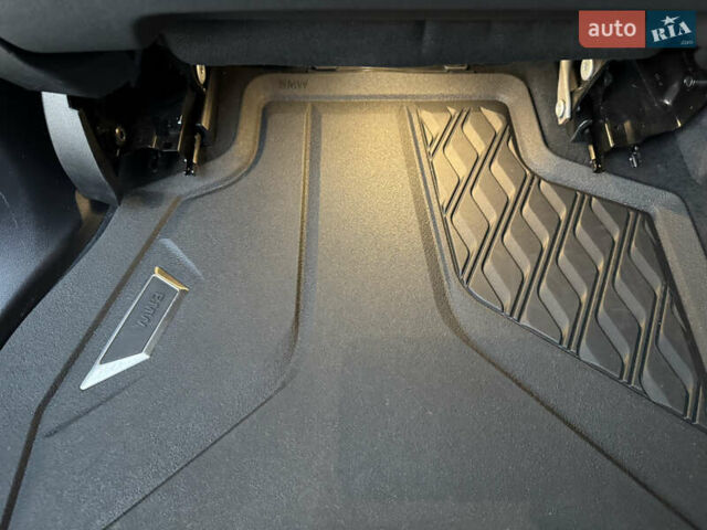 Серый БМВ X7, объемом двигателя 2.99 л и пробегом 140 тыс. км за 64500 $, фото 81 на Automoto.ua