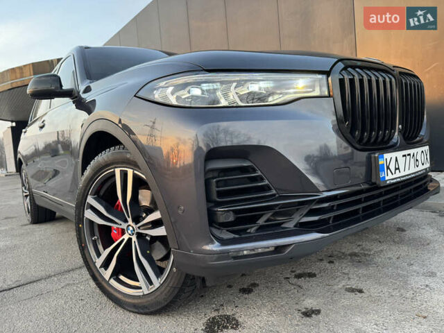 Серый БМВ X7, объемом двигателя 2.99 л и пробегом 140 тыс. км за 64444 $, фото 2 на Automoto.ua