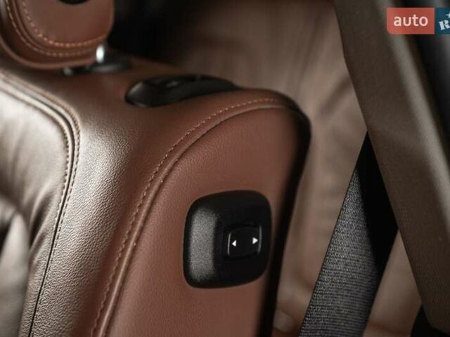 Серый БМВ X7, объемом двигателя 4.39 л и пробегом 53 тыс. км за 63900 $, фото 15 на Automoto.ua