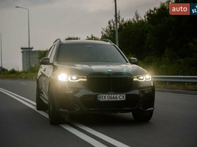 Серый БМВ X7, объемом двигателя 4.4 л и пробегом 78 тыс. км за 67500 $, фото 150 на Automoto.ua