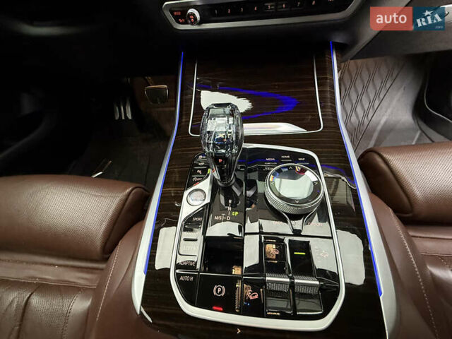 Сірий БМВ X7, об'ємом двигуна 3 л та пробігом 99 тис. км за 76000 $, фото 87 на Automoto.ua