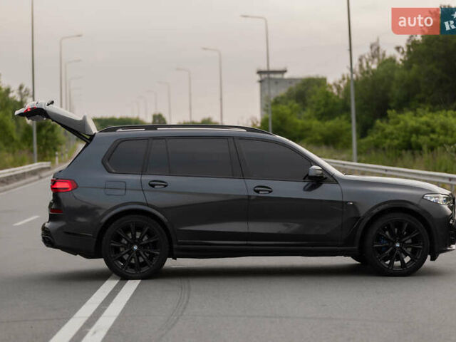 Серый БМВ X7, объемом двигателя 4.4 л и пробегом 78 тыс. км за 67500 $, фото 49 на Automoto.ua
