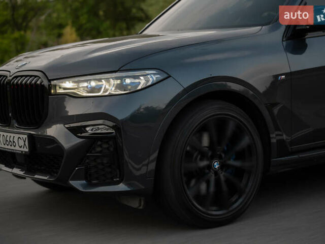 Серый БМВ X7, объемом двигателя 4.4 л и пробегом 78 тыс. км за 67500 $, фото 143 на Automoto.ua