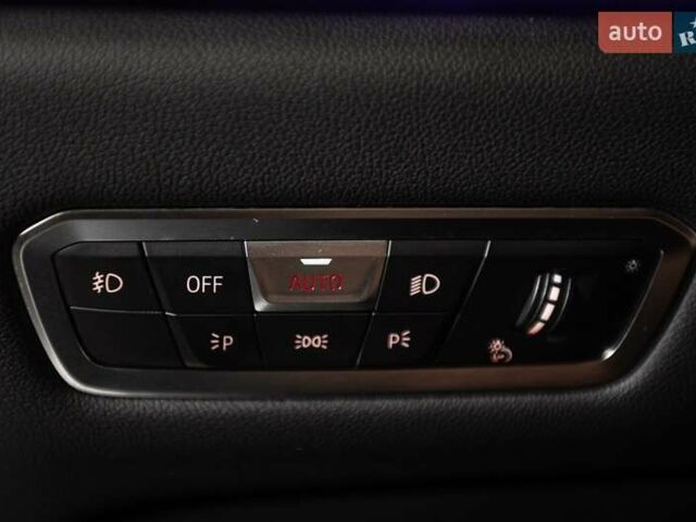 Серый БМВ X7, объемом двигателя 4.39 л и пробегом 53 тыс. км за 63900 $, фото 3 на Automoto.ua