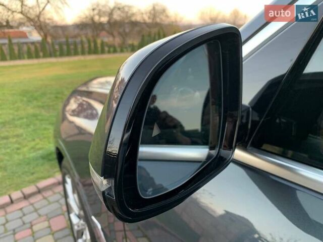 Серый БМВ X7, объемом двигателя 3 л и пробегом 147 тыс. км за 53800 $, фото 17 на Automoto.ua