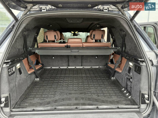 Сірий БМВ X7, об'ємом двигуна 3 л та пробігом 99 тис. км за 76000 $, фото 157 на Automoto.ua