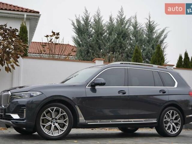 Серый БМВ X7, объемом двигателя 4.39 л и пробегом 118 тыс. км за 69999 $, фото 19 на Automoto.ua