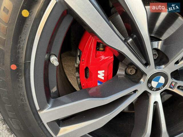 Серый БМВ X7, объемом двигателя 2.99 л и пробегом 140 тыс. км за 64500 $, фото 42 на Automoto.ua