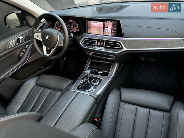 Серый БМВ X7, объемом двигателя 2.99 л и пробегом 140 тыс. км за 64500 $, фото 38 на Automoto.ua