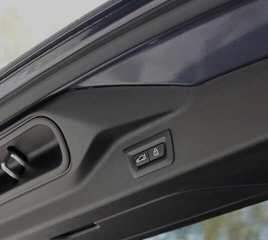 Серый БМВ X7, объемом двигателя 2.99 л и пробегом 126 тыс. км за 77500 $, фото 43 на Automoto.ua