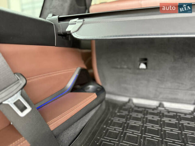 Сірий БМВ X7, об'ємом двигуна 3 л та пробігом 99 тис. км за 76000 $, фото 152 на Automoto.ua