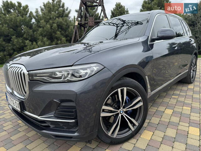 Серый БМВ X7, объемом двигателя 2.99 л и пробегом 140 тыс. км за 63500 $, фото 19 на Automoto.ua