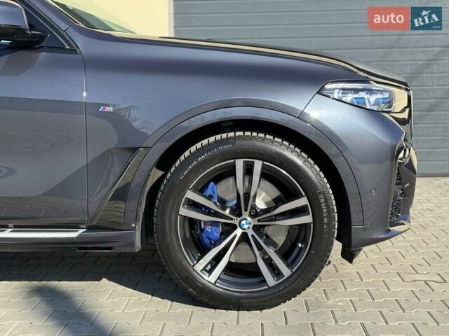Сірий БМВ X7, об'ємом двигуна 4.39 л та пробігом 152 тис. км за 67900 $, фото 45 на Automoto.ua
