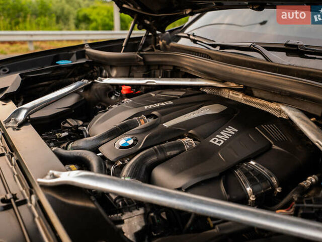 Серый БМВ X7, объемом двигателя 4.4 л и пробегом 78 тыс. км за 67500 $, фото 76 на Automoto.ua