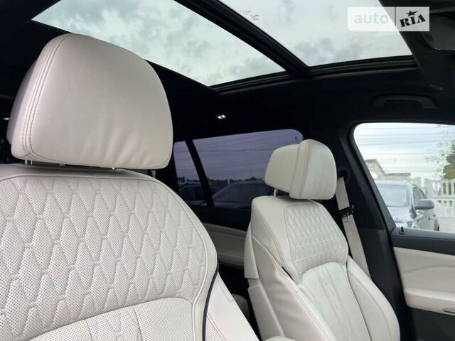 Сірий БМВ X7, об'ємом двигуна 2.99 л та пробігом 67 тис. км за 85900 $, фото 49 на Automoto.ua