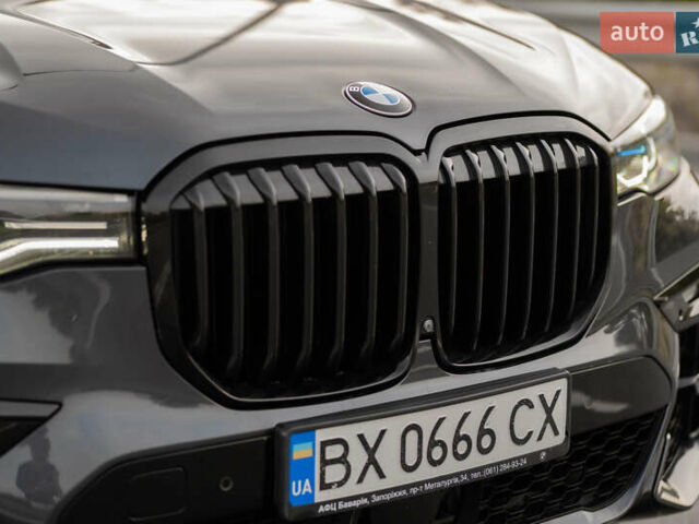 Серый БМВ X7, объемом двигателя 4.4 л и пробегом 78 тыс. км за 67500 $, фото 14 на Automoto.ua
