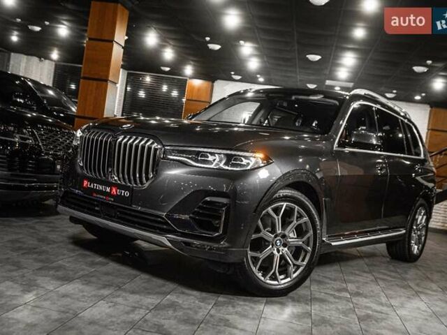 Серый БМВ X7, объемом двигателя 4.39 л и пробегом 53 тыс. км за 63900 $, фото 23 на Automoto.ua