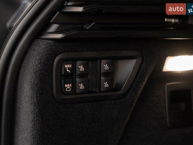 Серый БМВ X7, объемом двигателя 4.4 л и пробегом 78 тыс. км за 67500 $, фото 113 на Automoto.ua