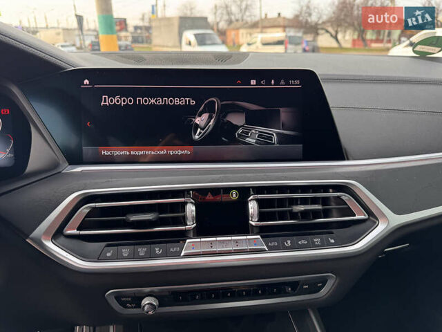 Серый БМВ X7, объемом двигателя 2.99 л и пробегом 88 тыс. км за 75000 $, фото 14 на Automoto.ua