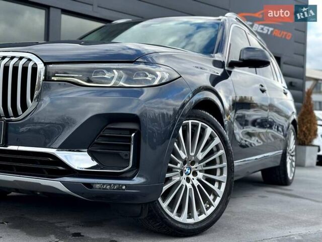 Серый БМВ X7, объемом двигателя 3 л и пробегом 75 тыс. км за 59000 $, фото 6 на Automoto.ua