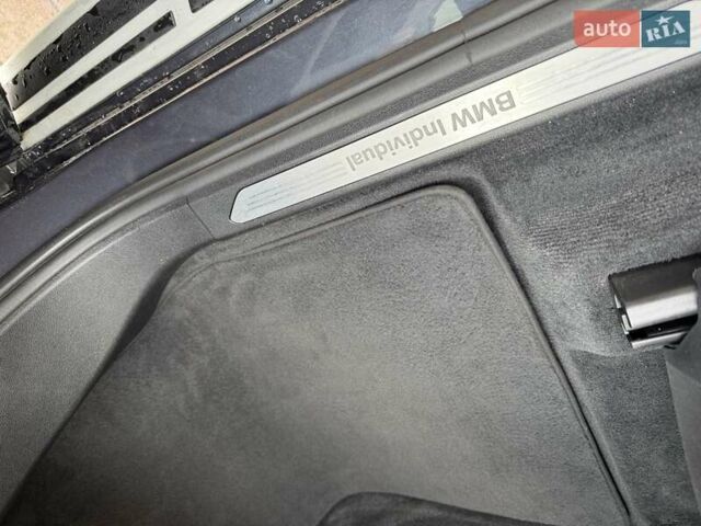 Серый БМВ X7, объемом двигателя 3 л и пробегом 259 тыс. км за 57500 $, фото 47 на Automoto.ua