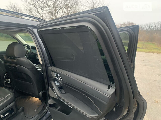 Серый БМВ X7, объемом двигателя 3 л и пробегом 78 тыс. км за 67900 $, фото 42 на Automoto.ua