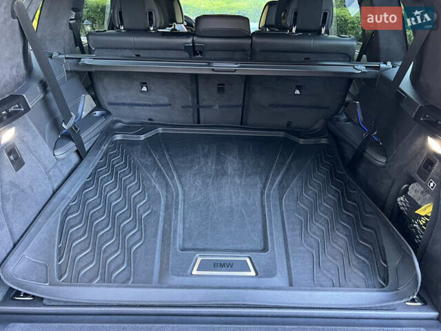 Серый БМВ X7, объемом двигателя 2.99 л и пробегом 109 тыс. км за 79500 $, фото 45 на Automoto.ua