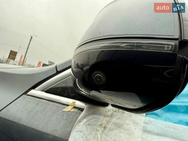 Сірий БМВ X7, об'ємом двигуна 3 л та пробігом 86 тис. км за 41800 $, фото 19 на Automoto.ua