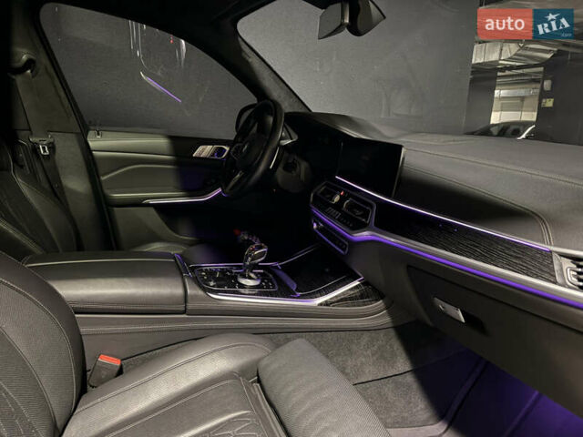 Серый БМВ X7, объемом двигателя 2.99 л и пробегом 118 тыс. км за 80500 $, фото 30 на Automoto.ua