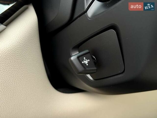 Серый БМВ X7, объемом двигателя 3 л и пробегом 75 тыс. км за 59000 $, фото 68 на Automoto.ua