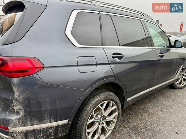 Сірий БМВ X7, об'ємом двигуна 3 л та пробігом 86 тис. км за 41800 $, фото 14 на Automoto.ua