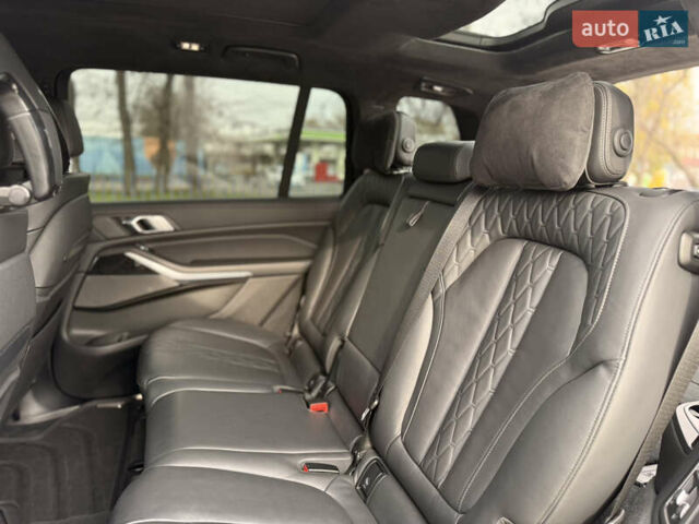 Серый БМВ X7, объемом двигателя 2.99 л и пробегом 118 тыс. км за 80500 $, фото 18 на Automoto.ua