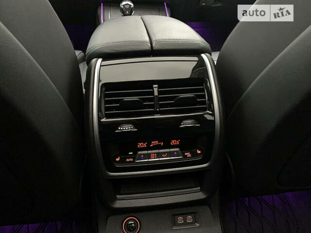 Серый БМВ X7, объемом двигателя 3 л и пробегом 78 тыс. км за 67900 $, фото 30 на Automoto.ua