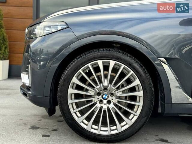 Серый БМВ X7, объемом двигателя 3 л и пробегом 75 тыс. км за 59000 $, фото 34 на Automoto.ua