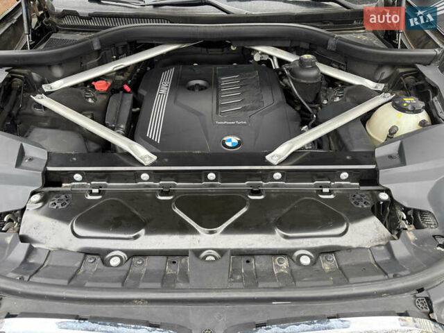 Сірий БМВ X7, об'ємом двигуна 3 л та пробігом 131 тис. км за 60700 $, фото 5 на Automoto.ua
