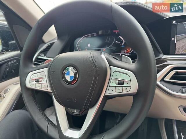 Серый БМВ X7, объемом двигателя 3 л и пробегом 259 тыс. км за 57500 $, фото 28 на Automoto.ua