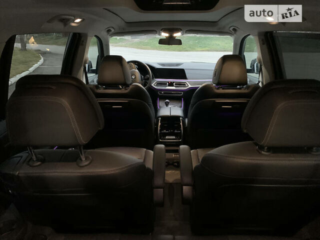 Серый БМВ X7, объемом двигателя 3 л и пробегом 78 тыс. км за 67900 $, фото 46 на Automoto.ua