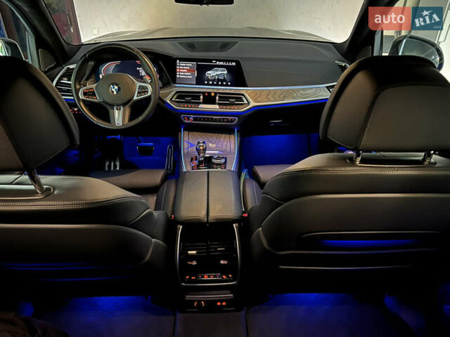 Серый БМВ X7, объемом двигателя 2.99 л и пробегом 109 тыс. км за 79500 $, фото 19 на Automoto.ua