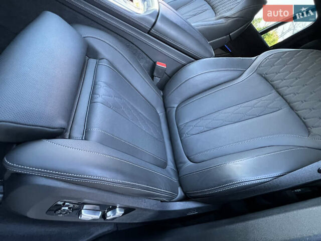 Серый БМВ X7, объемом двигателя 2.99 л и пробегом 109 тыс. км за 79500 $, фото 23 на Automoto.ua