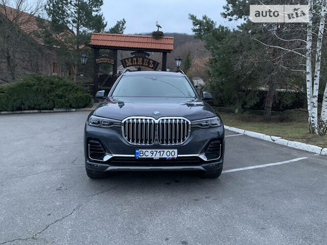 Серый БМВ X7, объемом двигателя 3 л и пробегом 78 тыс. км за 68900 $, фото 4 на Automoto.ua