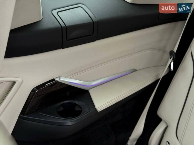 Серый БМВ X7, объемом двигателя 3 л и пробегом 75 тыс. км за 59000 $, фото 15 на Automoto.ua